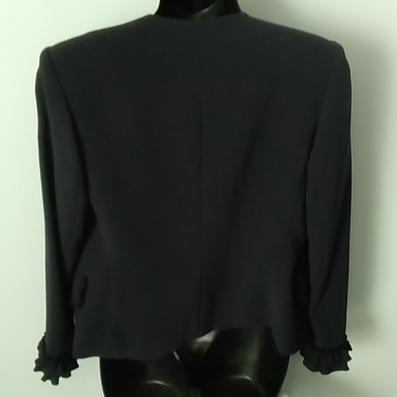 CLUB MONACO|| Ruffled Fionnah Jacket - Picture 16 of 16